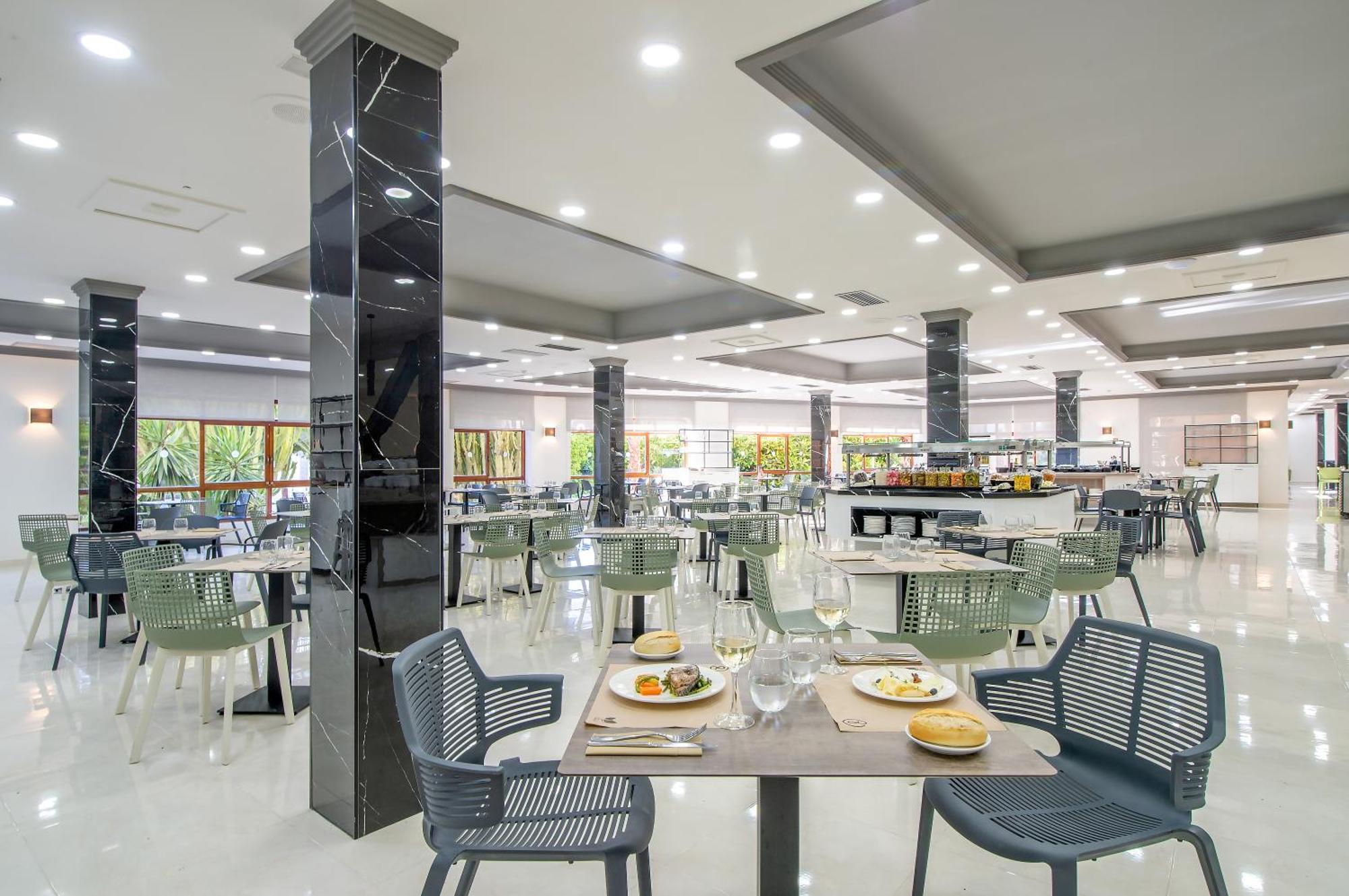 Hotel Benidorm East By Pierre & Vacances Екстер'єр фото