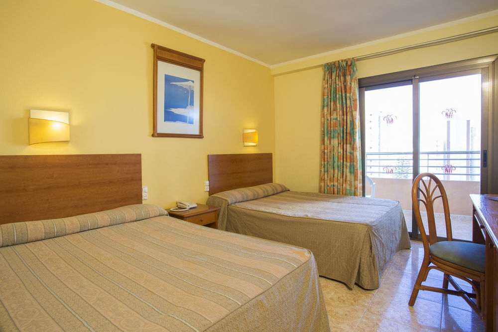 Hotel Benidorm East By Pierre & Vacances Екстер'єр фото