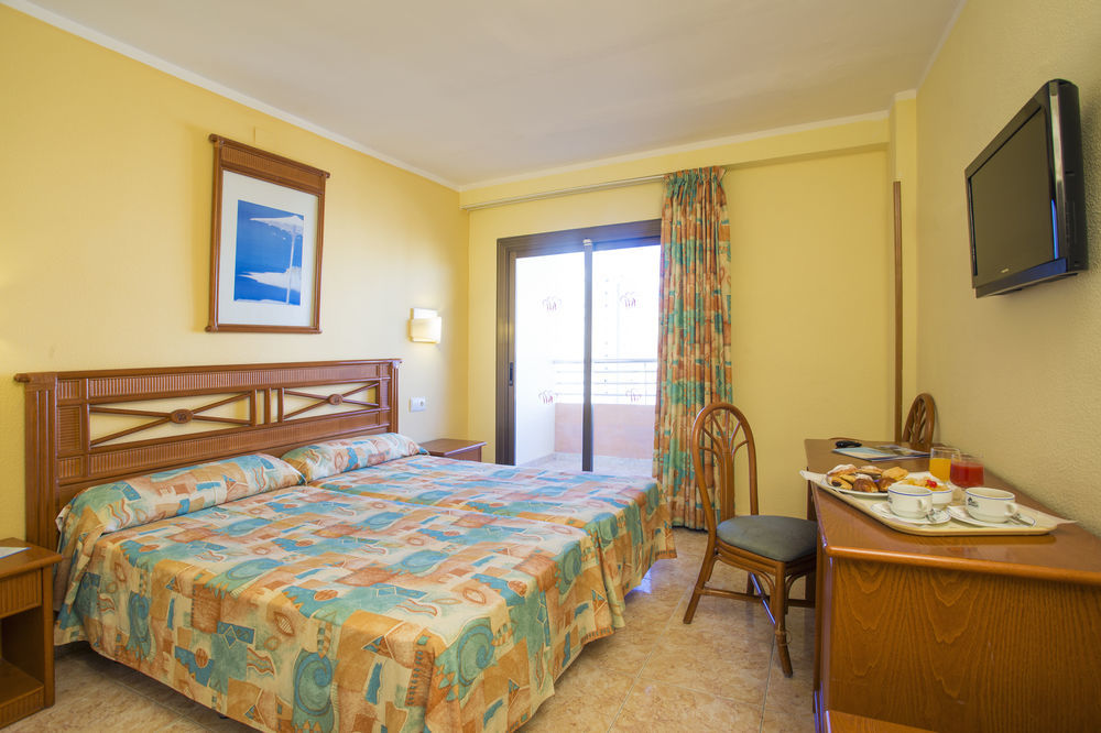 Hotel Benidorm East By Pierre & Vacances Екстер'єр фото