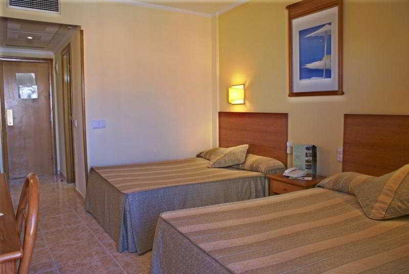 Hotel Benidorm East By Pierre & Vacances Екстер'єр фото