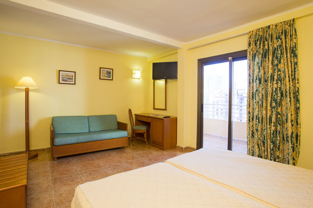 Hotel Benidorm East By Pierre & Vacances Екстер'єр фото
