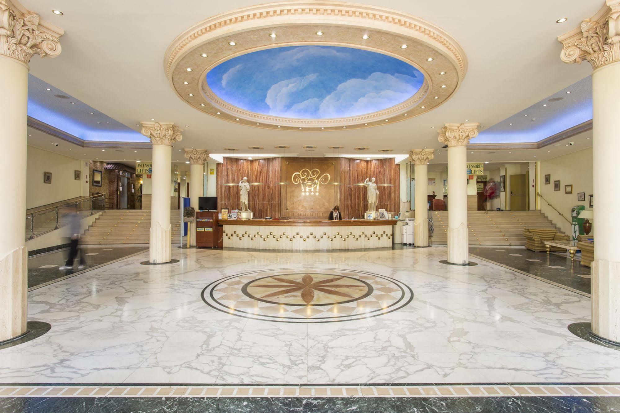 Hotel Benidorm East By Pierre & Vacances Екстер'єр фото