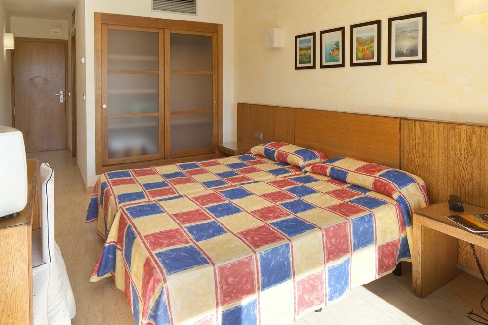 Hotel Benidorm East By Pierre & Vacances Екстер'єр фото